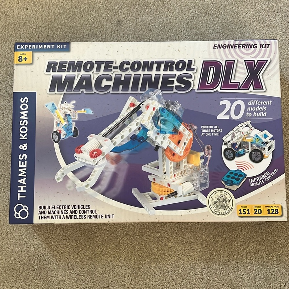 Thames & Kosmos Remote Control Machines DLX Experiment Kit Engineering Kit New